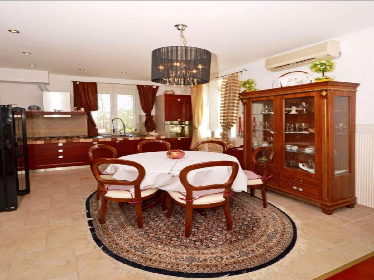 Apartment Villa Bepe Vranjic Eksteriør billede